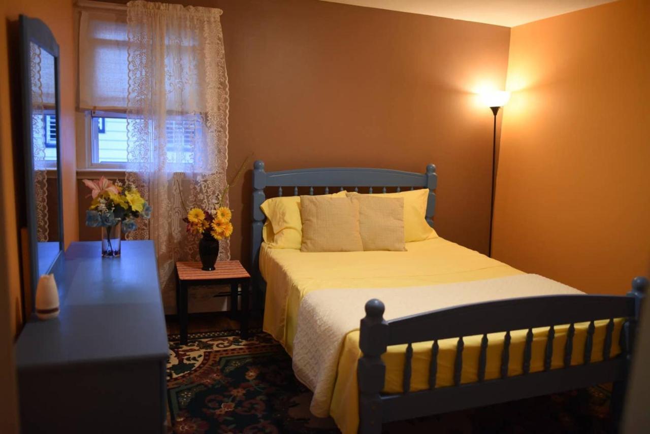 Beautiful Near Jfk And Close To Laguardia Airports Homestay *