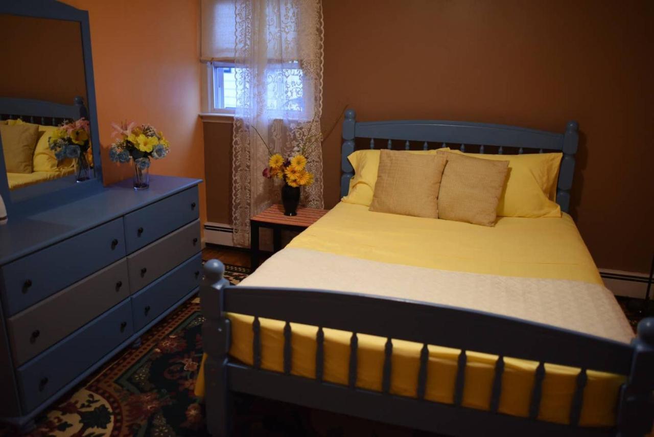 Beautiful Near Jfk And Close To Laguardia Airports Homestay *