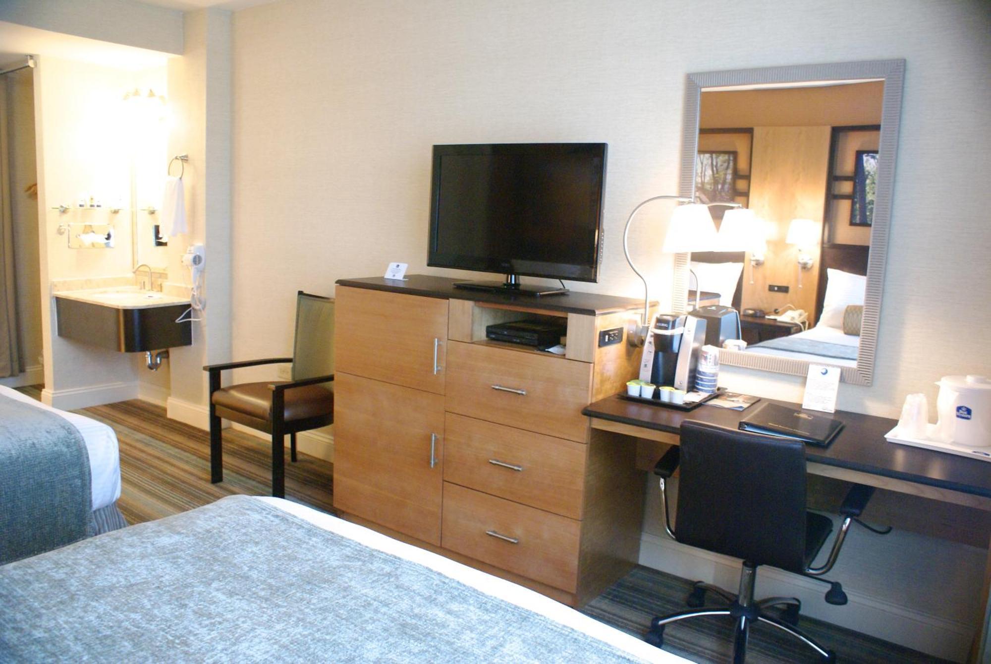 Hotel Western Queens Gold Coast New York