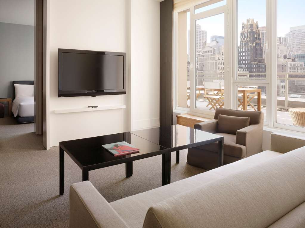 Andaz 5th Avenue, By Hyatt New York