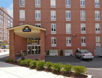 Hotel Days By Wyndham Long Island