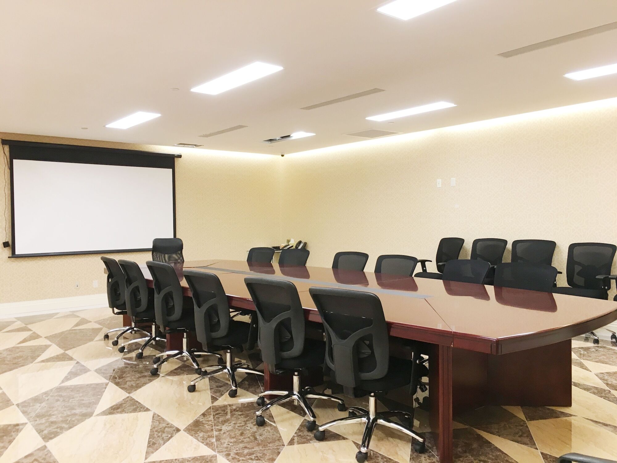 Wyndham Garden Fresh Meadows Flushing Hotel 3*