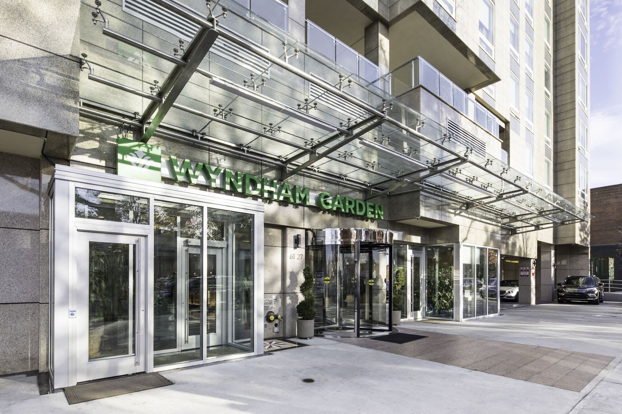 Wyndham Garden Fresh Meadows Flushing Hotel