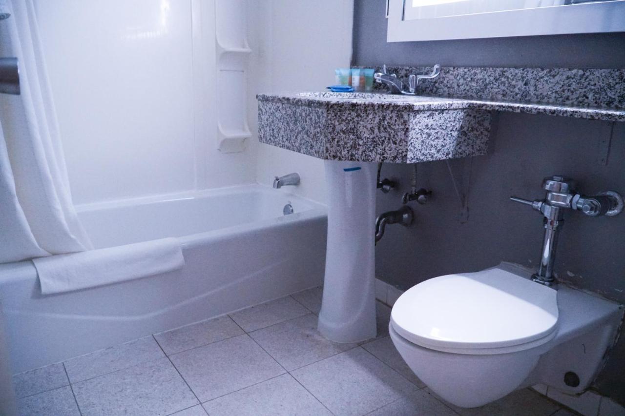 Yankee Stadium Hotel 3*