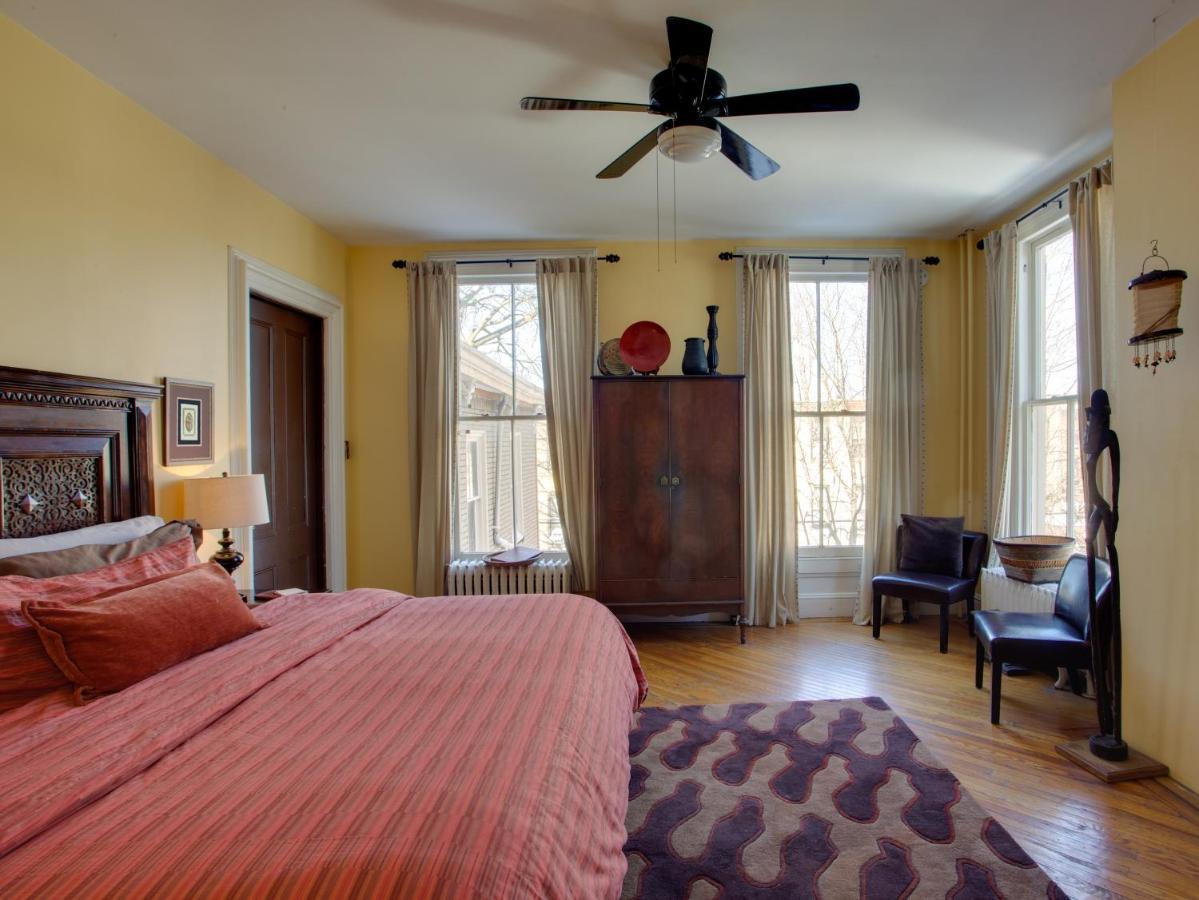 Akwaaba Mansion Bed & Breakfast