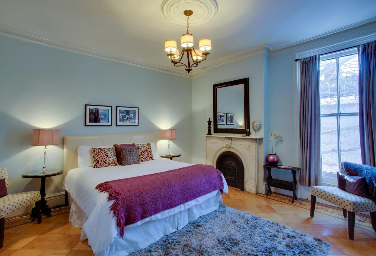 Akwaaba Mansion Bed & Breakfast