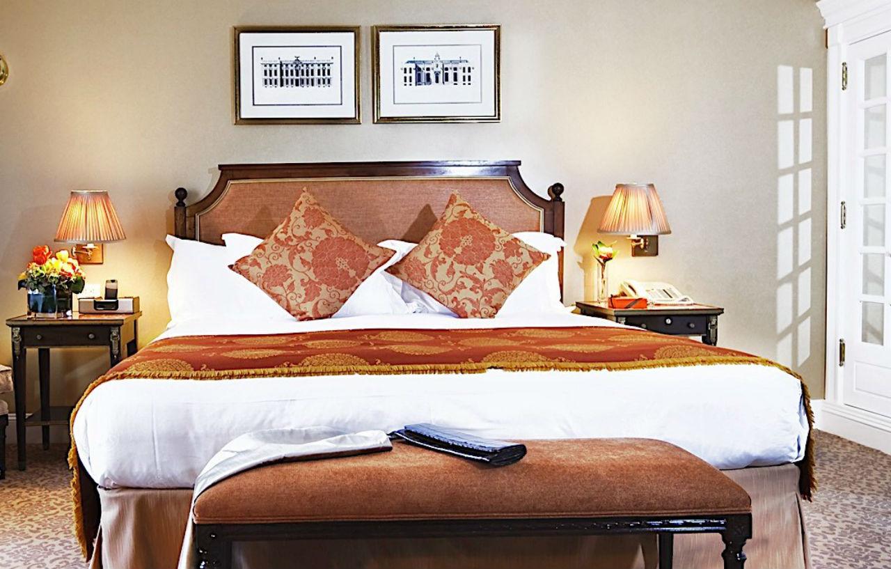 Plaza Athenee Hotel 5*