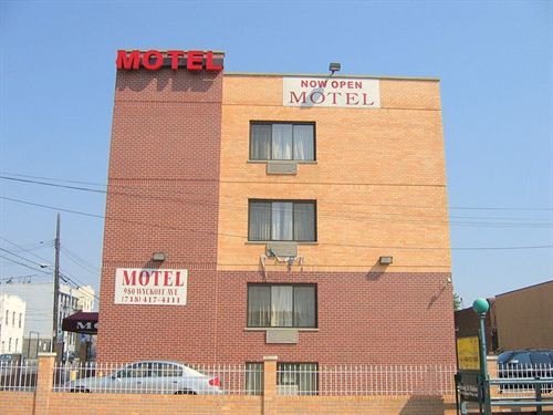 Red Carpet Brooklyn Motel New York