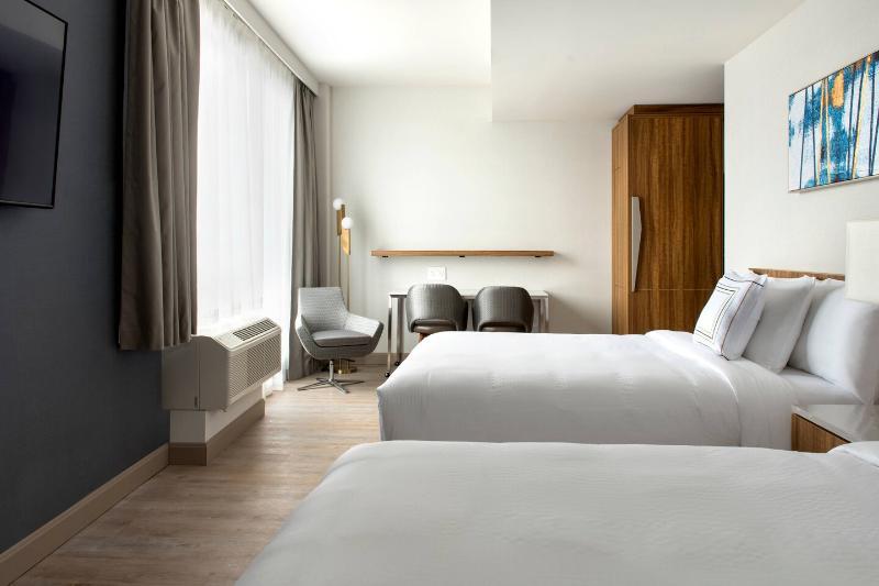 Hotel Towneplace Suites Ny Li Manhattan View New York