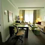 Beacon 4*