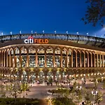 Relaxing Private Studio Near Laguardia Airport