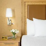 Nyma, The Manhattan Hotel 4*