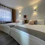 And The City, Empire State Building Apartment New York