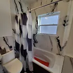 Located 10 Minutes From Jfk Airport Guest house New York