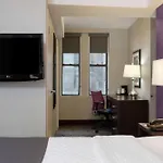 La Quinta By Wyndham Park Hotel