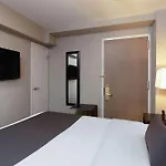 Hotel La Quinta By Wyndham Park