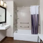 La Quinta By Wyndham Park Hotel