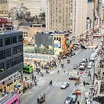 Econo Times Square