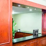 Econo Times Square Hotel 2*