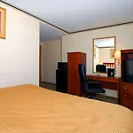 Red Lion Inn & Suites Long Island City