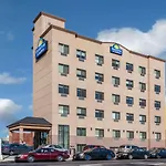 Hotel Days & By Wyndham Jamaica Jfk Airport New York