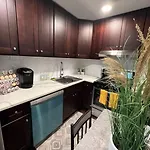 Cozy 1 Bedroom With Outdoor Patio Space
