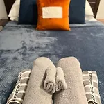 Cozy 1 Bedroom With Outdoor Patio Space Apartment *