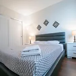 Excellent 2 Bd Apartment At Murray Hill