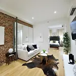 Spacious 2Br 2Ba In The Heart Of Midtown Manhattan