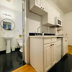 And The City, Empire State Building Apartment New York