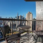 Beautiful 3 Bedroom With Private Balcony