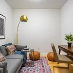 Exclusive Studio On Wall St Pet-Friendly Gym