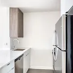 Midtown West 2br W Doorman Gym Wd Nr Times Sq Nyc-1068