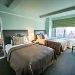 Beacon 4* New York