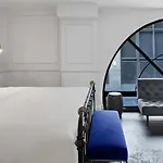 Life 4* New York