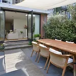 West Str Apartment By Daniel