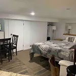 Apartment By Harbor New York
