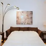The Luxe Loft 4Br Apartment In Nyc!