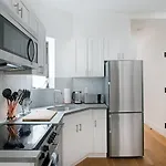 Apartment 1290-13 Newly Renovated 2 Bedrooms In Ues