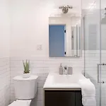 1290-13 Newly Renovated 2 Bedrooms In Ues *