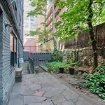 Beautiful 1 Bedroom Apartment