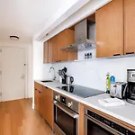 Modern Studio Apartment At East Side