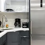 Apartment 75-1b New Prime Upper East W D Elevator *