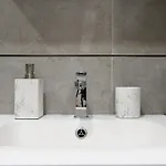 75-1b New Prime Upper East W D Elevator Apartment