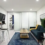 75-1b New Prime Upper East W D Elevator