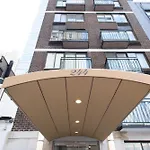75-1b New Prime Upper East W D Elevator * New York