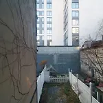 Comfy 4 Bedroom Apartment In Nyc!