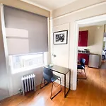 2 Bedrooms Entire Beautiful In Williamsburg!
