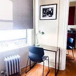 2 Bedrooms Entire Beautiful In Williamsburg!
