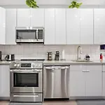 Swj Btm G, 1 And 2 - Save On 2day+ Stays_6br Triplex *